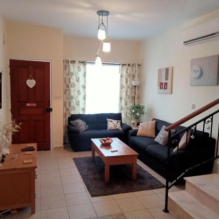 No3,23 Neilmmantos St Peyia Villa Ngoại thất bức ảnh