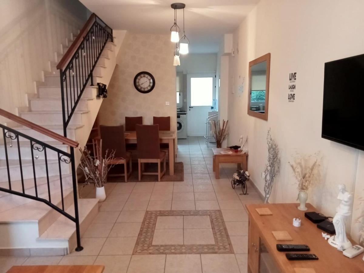 No3,23 Neilmmantos St Peyia Villa Ngoại thất bức ảnh