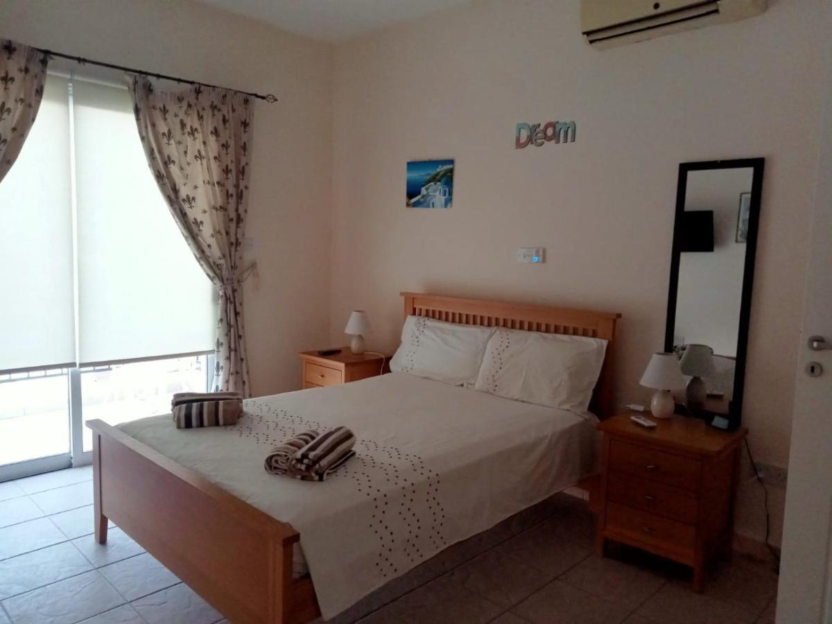 No3,23 Neilmmantos St Peyia Villa Ngoại thất bức ảnh