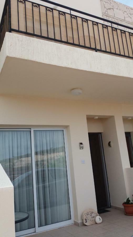 No3,23 Neilmmantos St Peyia Villa Ngoại thất bức ảnh
